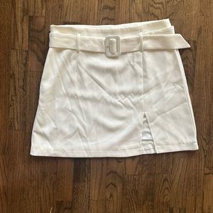 NWOT White Belted Skirt